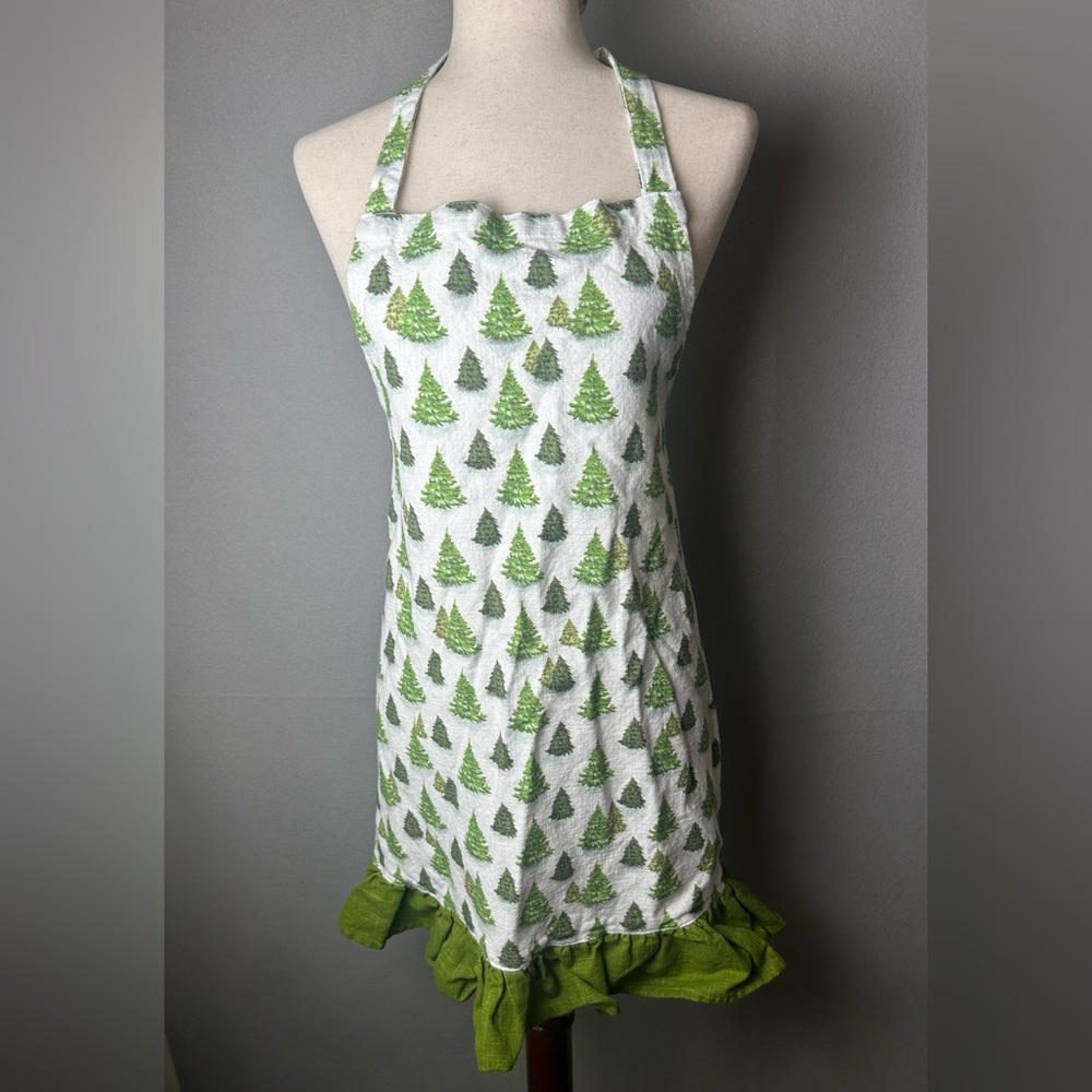 Green Christmas Tree Ruffled Full Apron bib holiday baking‎ one size